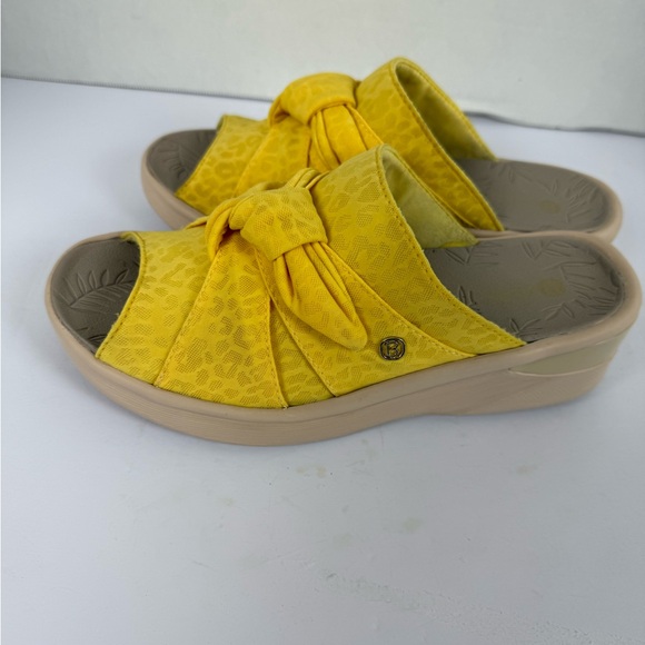 Bzee Yellow Quilted Mules with Cushioned Comfort - Picture 1 of 5